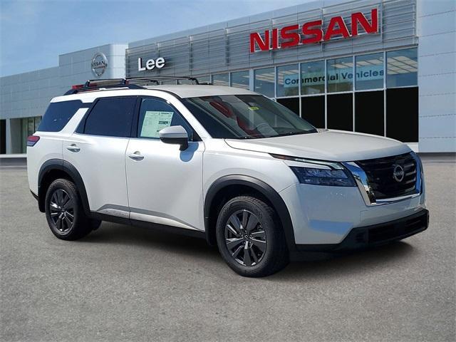 new 2025 Nissan Pathfinder car, priced at $39,400