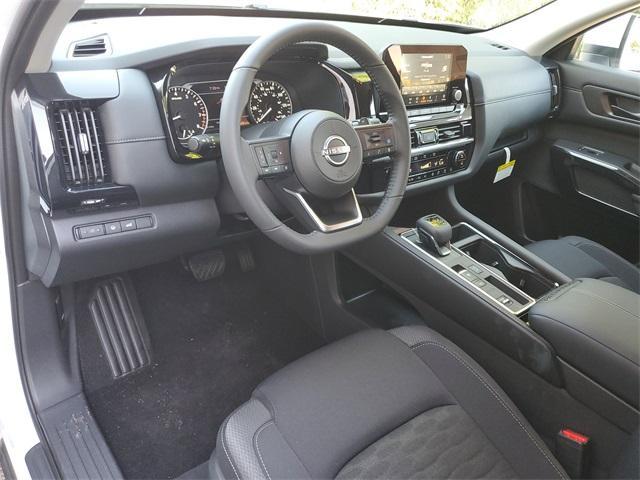new 2025 Nissan Pathfinder car, priced at $39,400