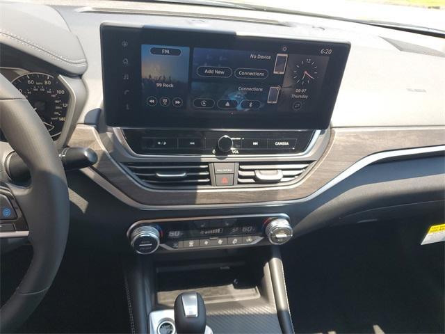 new 2025 Nissan Altima car, priced at $31,905