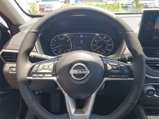 new 2025 Nissan Altima car, priced at $31,905