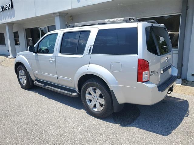 used 2006 Nissan Pathfinder car, priced at $9,200