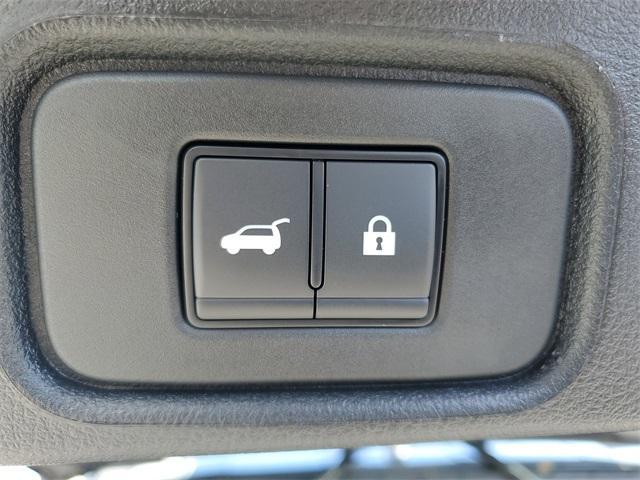 new 2025 Nissan Pathfinder car, priced at $43,890