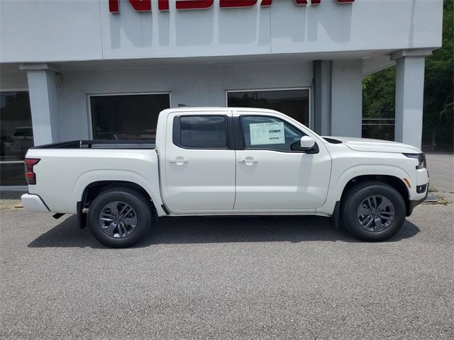 new 2025 Nissan Frontier car, priced at $39,925