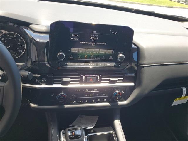 new 2025 Nissan Pathfinder car, priced at $39,000