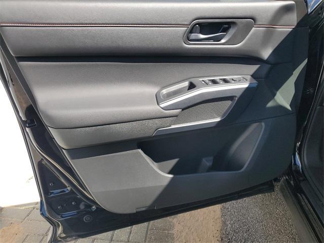 new 2025 Nissan Pathfinder car, priced at $45,995