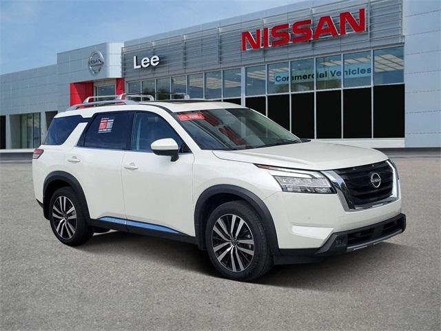 used 2023 Nissan Pathfinder car, priced at $36,900