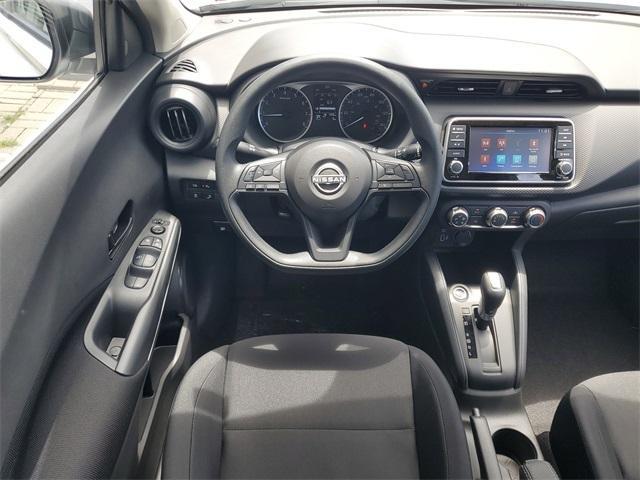 new 2025 Nissan Kicks Play car, priced at $23,850