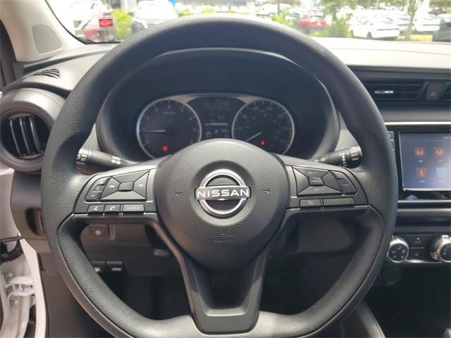 new 2025 Nissan Kicks Play car, priced at $23,850