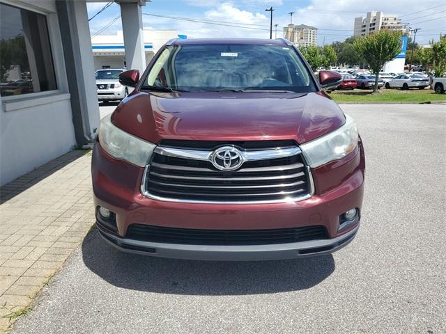 used 2016 Toyota Highlander car, priced at $18,900