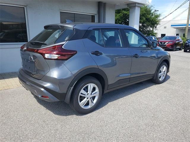 new 2025 Nissan Kicks Play car, priced at $23,760