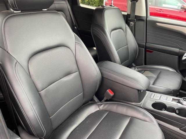 used 2022 Ford Escape car, priced at $24,995
