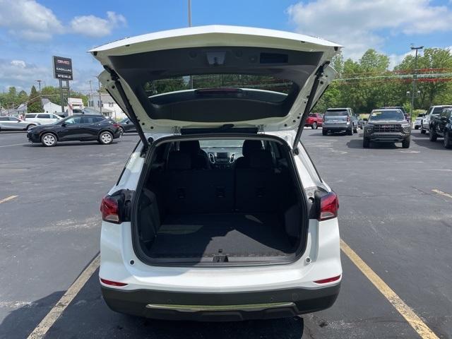used 2024 Chevrolet Equinox car, priced at $22,977