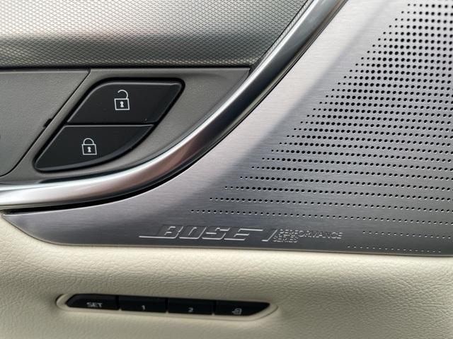 new 2025 Cadillac XT5 car, priced at $60,090