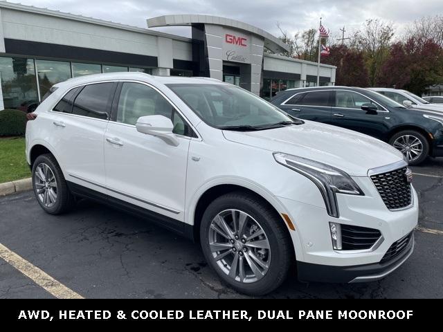 new 2025 Cadillac XT5 car, priced at $60,090