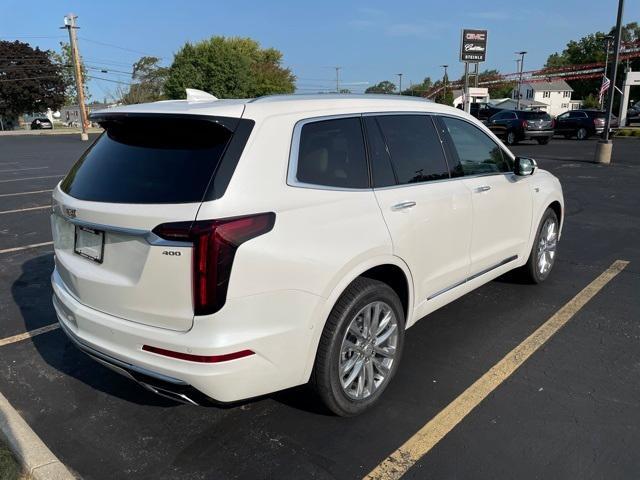 new 2025 Cadillac XT6 car, priced at $68,215