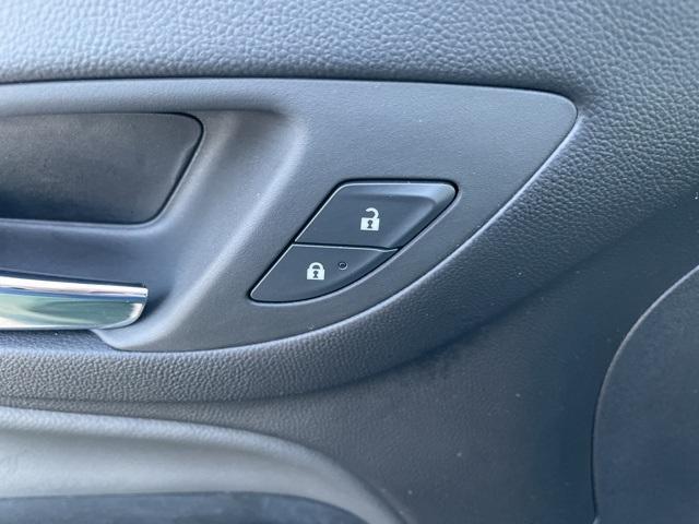 used 2024 Chevrolet Equinox car, priced at $22,977