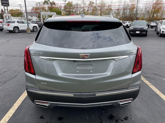 new 2025 Cadillac XT5 car, priced at $53,090