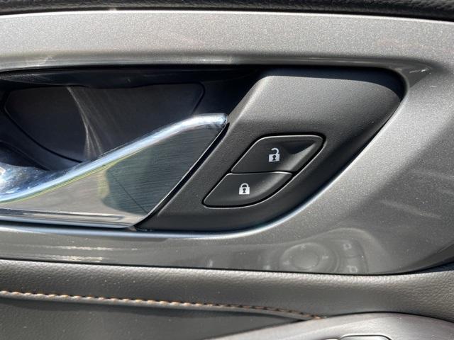 used 2018 Chevrolet Traverse car, priced at $14,995