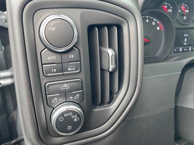 new 2025 GMC Sierra 1500 car, priced at $41,600