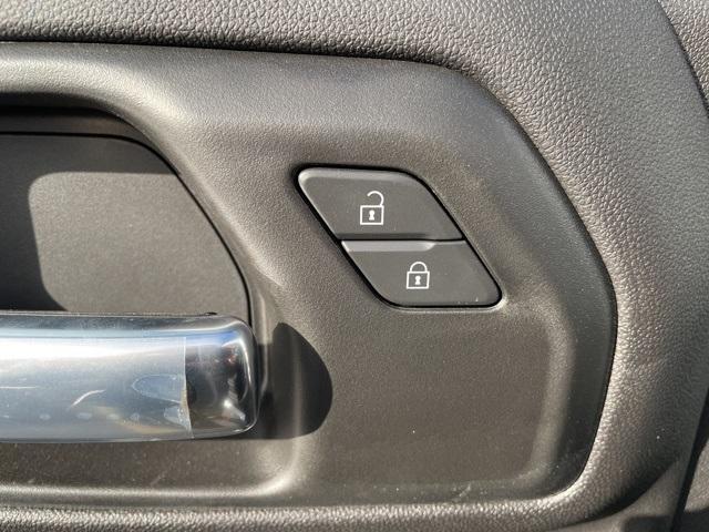 new 2025 GMC Sierra 1500 car, priced at $40,935