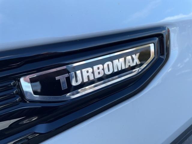 new 2025 GMC Sierra 1500 car, priced at $40,935