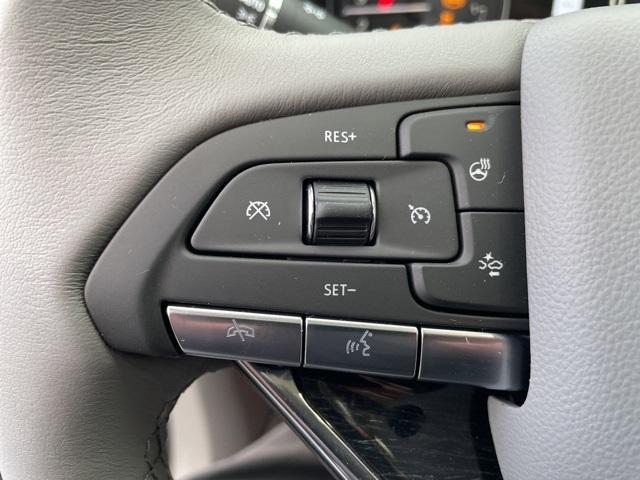 new 2025 Cadillac XT6 car, priced at $62,590