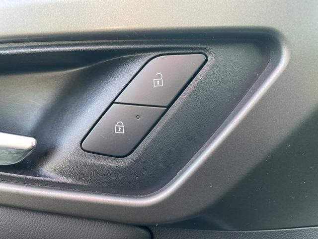 used 2025 Chevrolet Traverse car, priced at $34,595