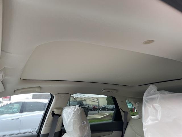 new 2025 Cadillac XT5 car, priced at $59,490