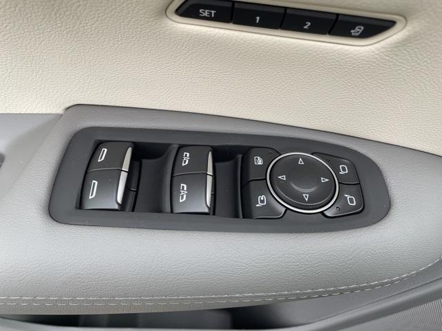 new 2025 Cadillac XT5 car, priced at $59,490