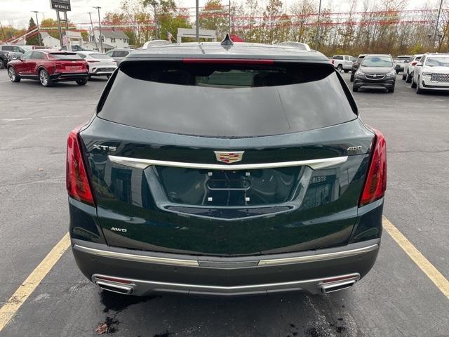 new 2025 Cadillac XT5 car, priced at $59,490
