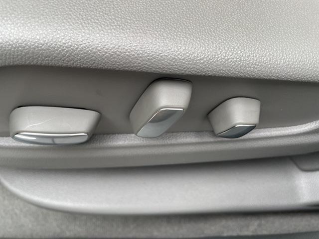 new 2025 Cadillac XT5 car, priced at $59,490