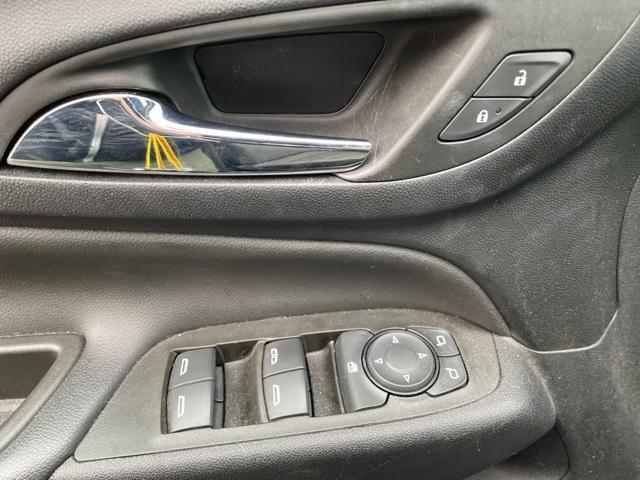 used 2023 Chevrolet Equinox car, priced at $21,777