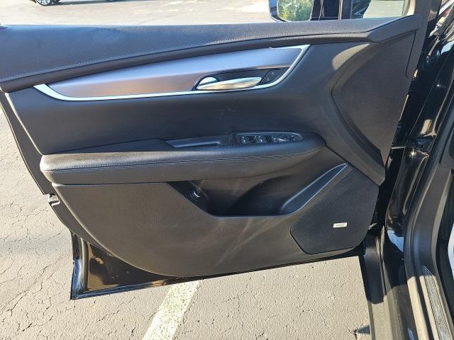 used 2022 Cadillac XT5 car, priced at $30,777