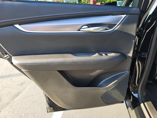 used 2022 Cadillac XT5 car, priced at $30,777