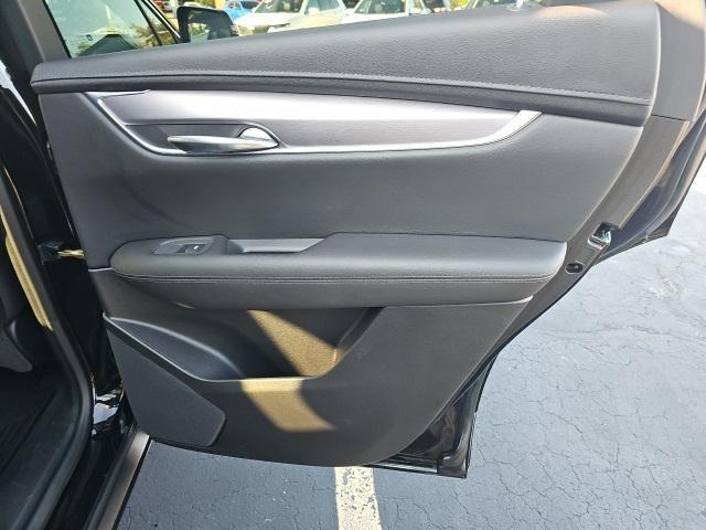 used 2022 Cadillac XT5 car, priced at $30,777