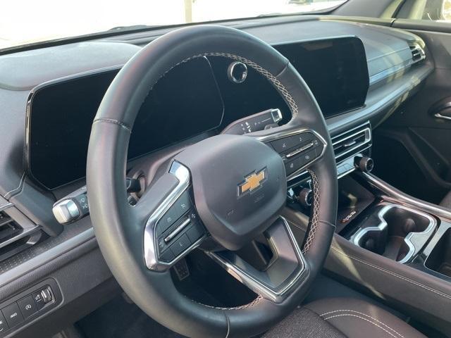 used 2025 Chevrolet Traverse car, priced at $36,995