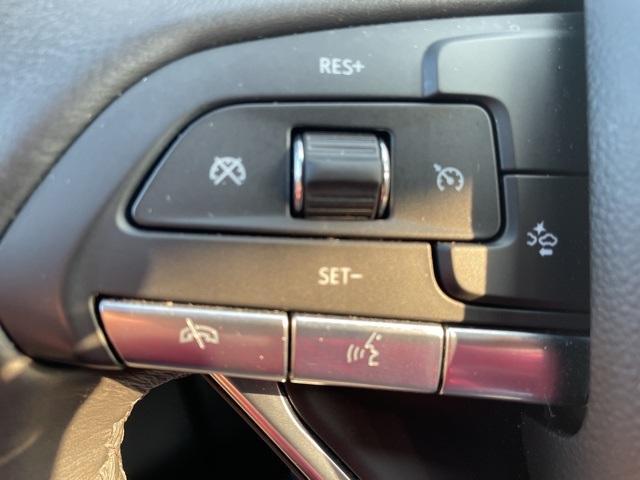 used 2023 Cadillac XT6 car, priced at $37,977