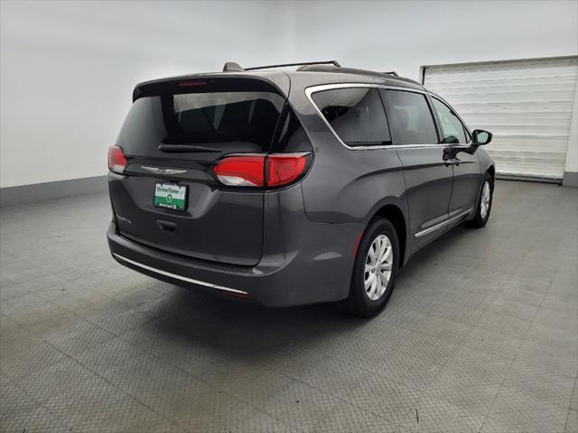 used 2017 Chrysler Pacifica car, priced at $13,995