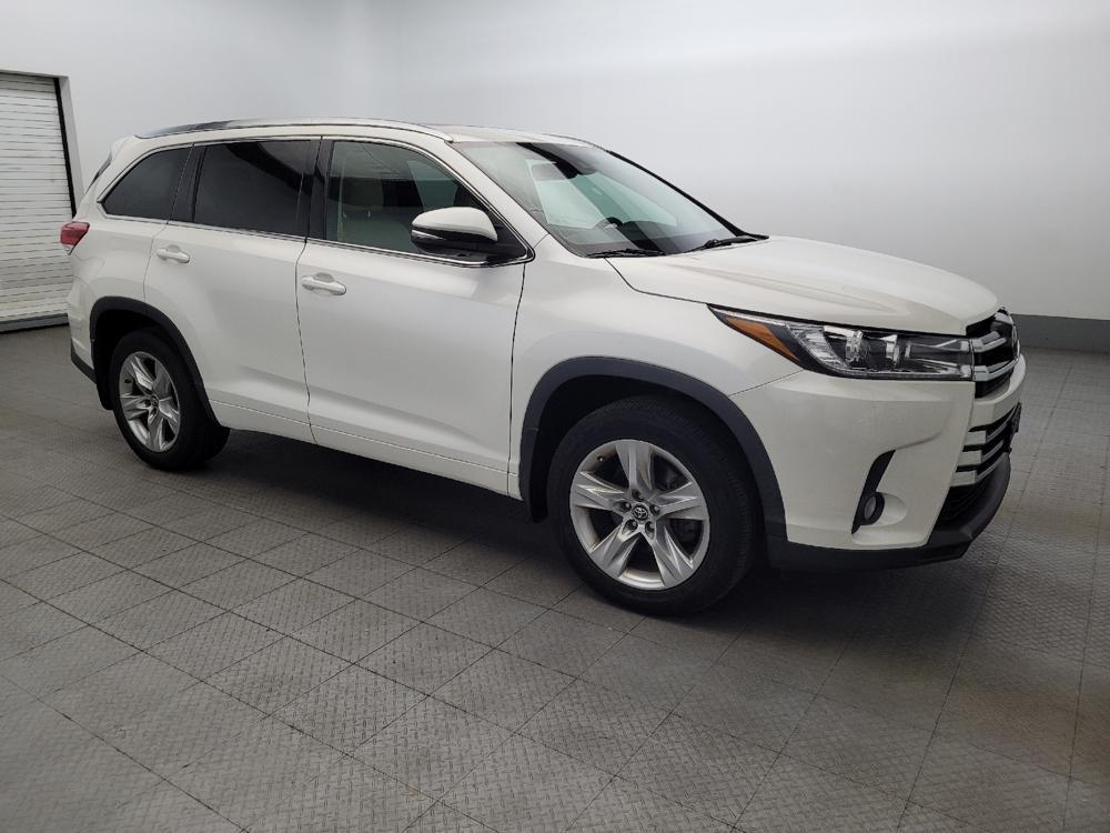 used 2017 Toyota Highlander car, priced at $23,995