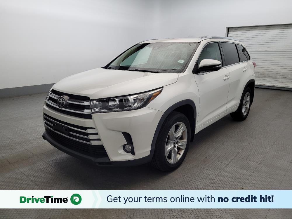 used 2017 Toyota Highlander car, priced at $23,995