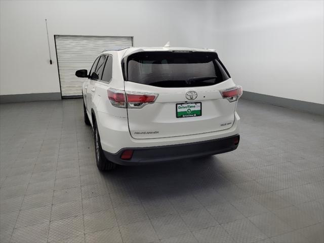 used 2015 Toyota Highlander car, priced at $20,895