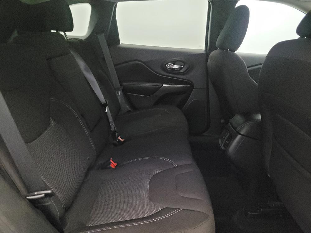 used 2019 Jeep Cherokee car, priced at $19,495