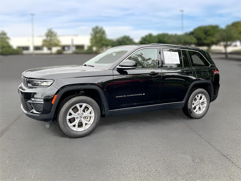 used 2023 Jeep Grand Cherokee car, priced at $25,793