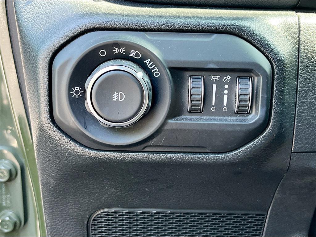 used 2022 Jeep Wrangler Unlimited car, priced at $34,991