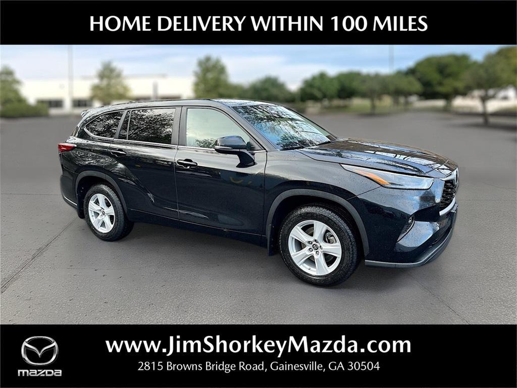 used 2023 Toyota Highlander car, priced at $30,792
