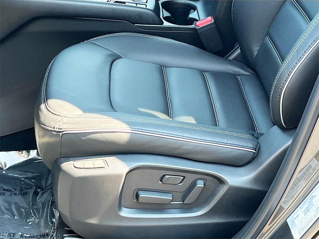 new 2025 Mazda CX-5 car, priced at $33,454