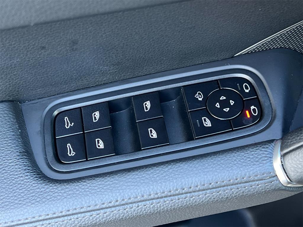 used 2020 Porsche Cayenne car, priced at $44,995