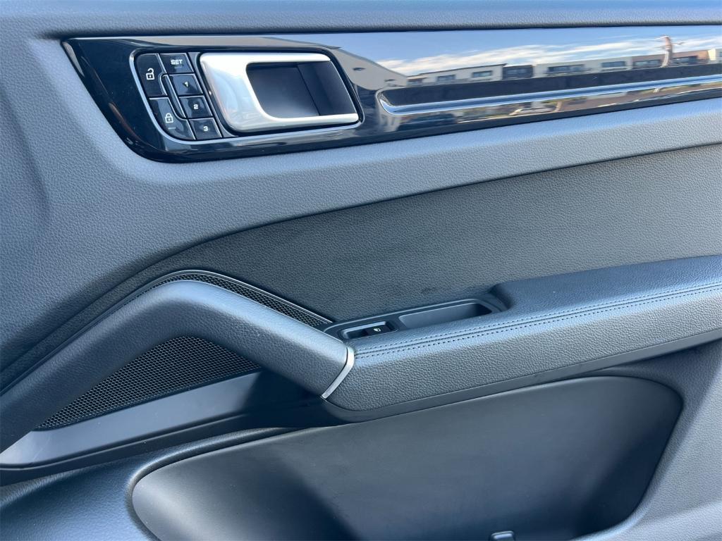used 2020 Porsche Cayenne car, priced at $44,995