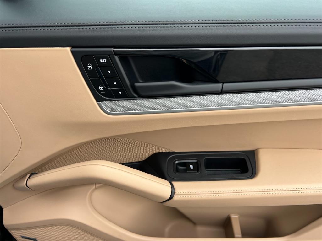 used 2025 Porsche Cayenne car, priced at $94,995