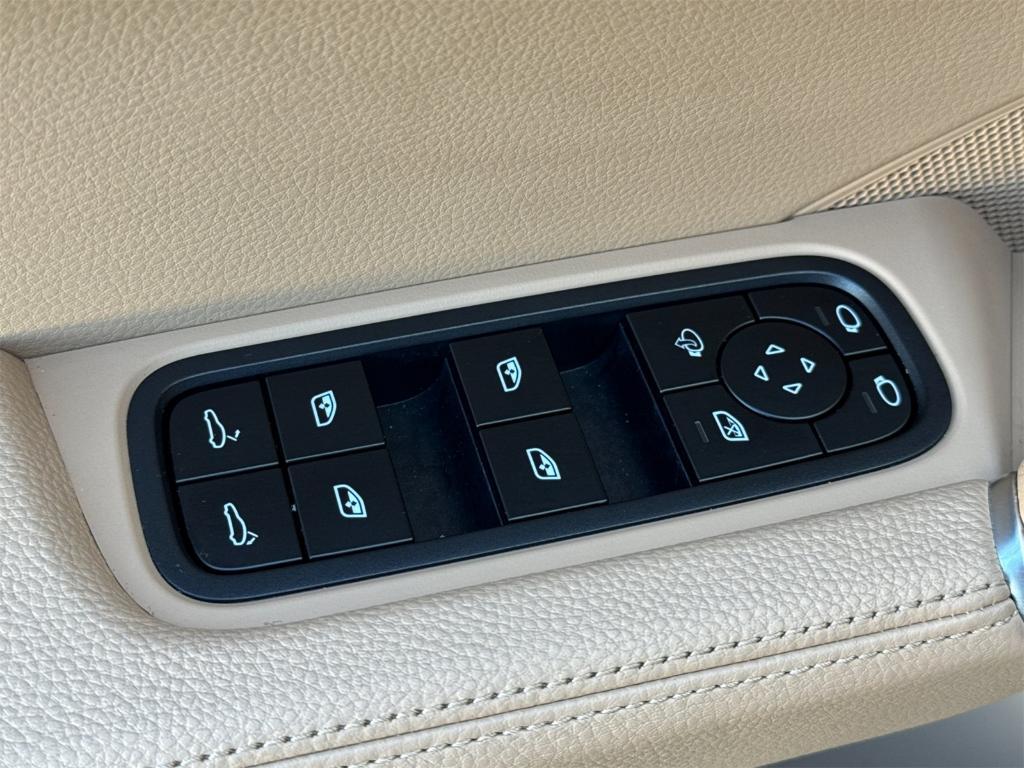 used 2023 Porsche Cayenne car, priced at $69,995